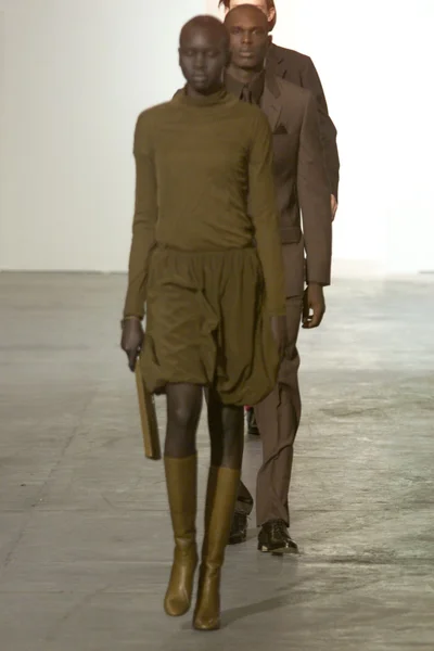 Look 49